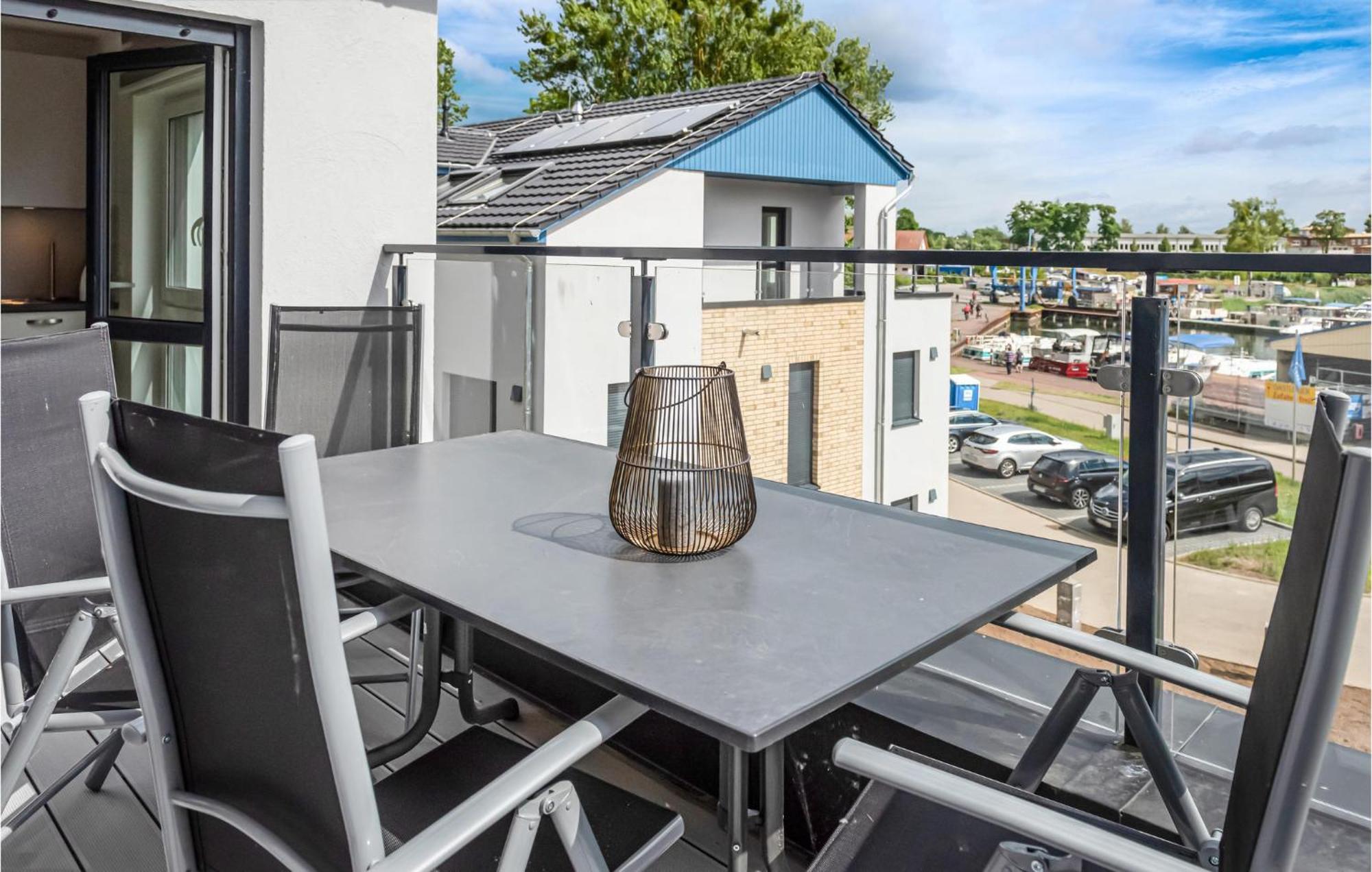 Amazing Apartment In Rechlin With Kitchen Eksteriør billede